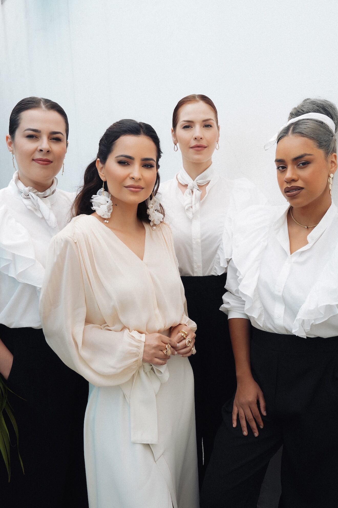 A Renata com as meninas da banda